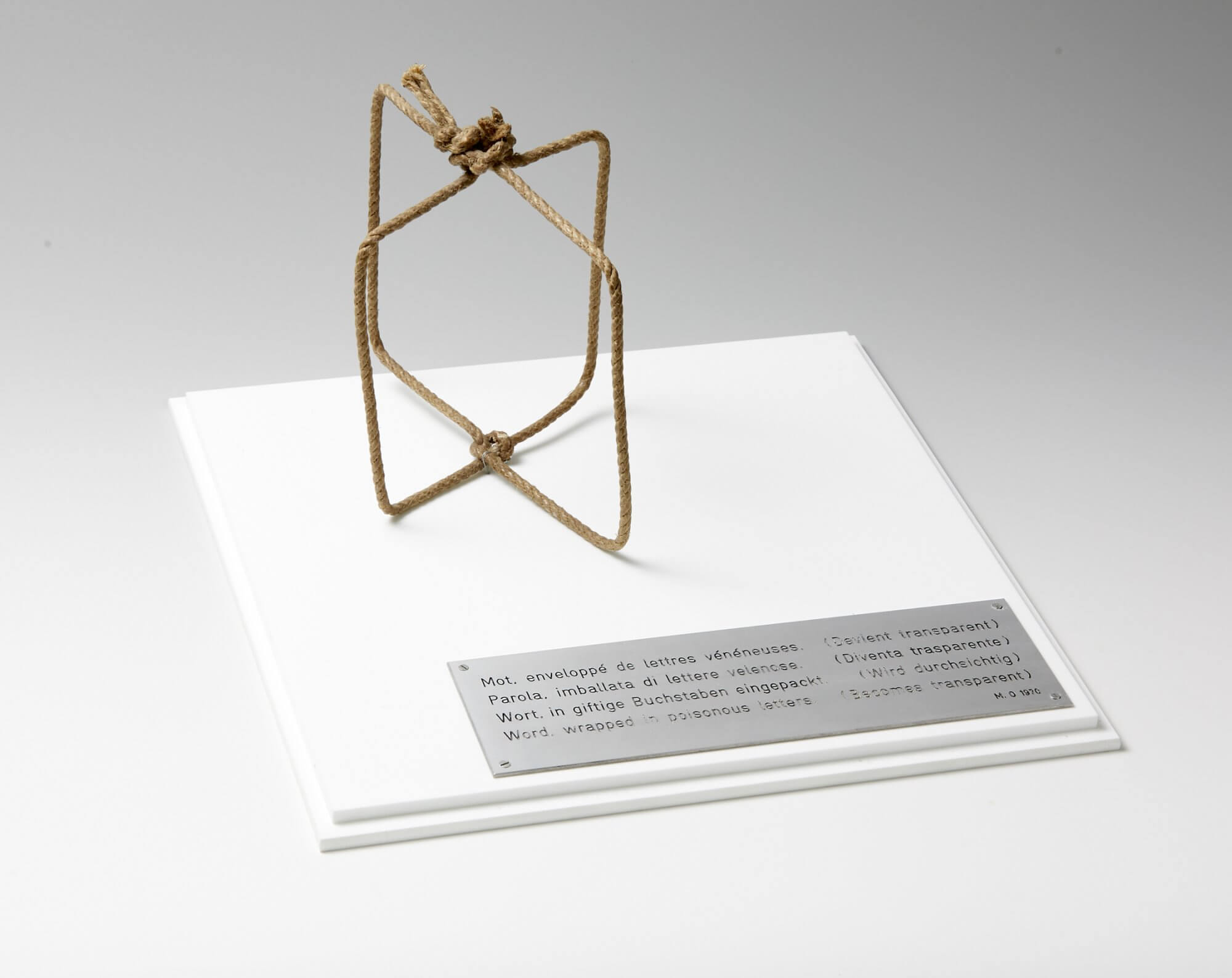 Wort, in giftige Buchstaben eingepackt (wird durchsichtig)